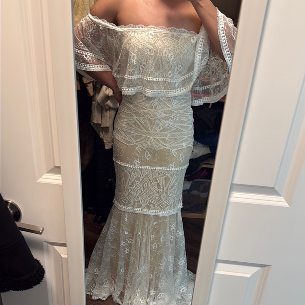 Off-Shoulder White Lace Train Maxi Mermaid Bridal Gown Dress Boho Wedding - Picture 15 of 16